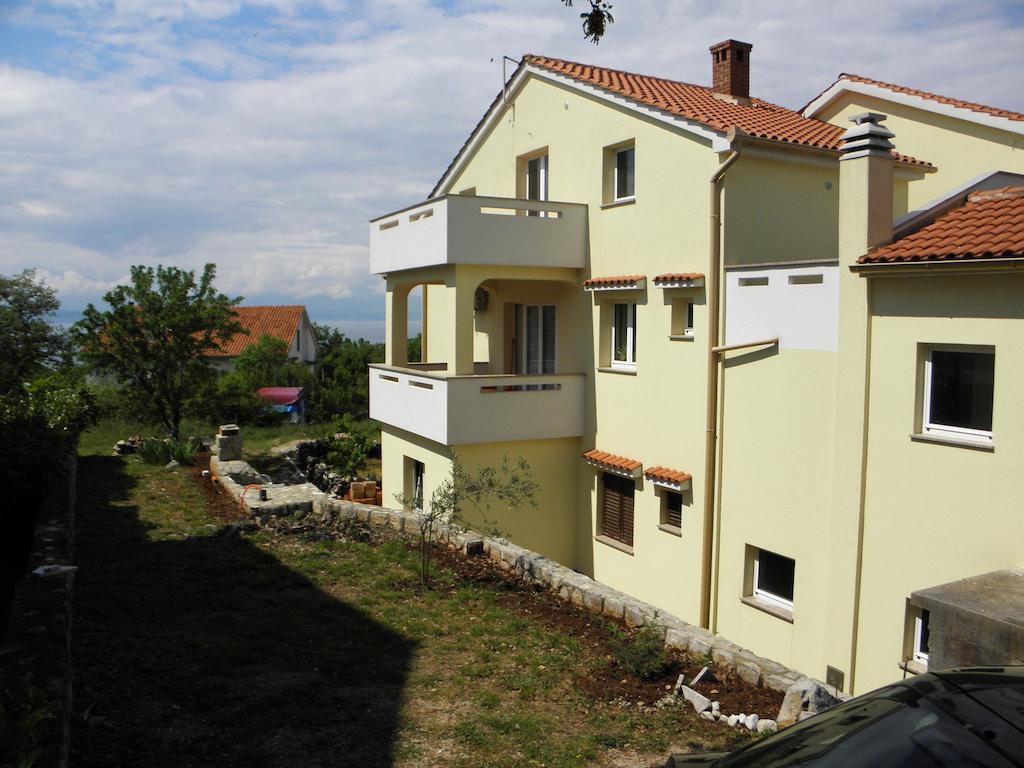 Apartments Njivice Bajcic Eksteriør billede