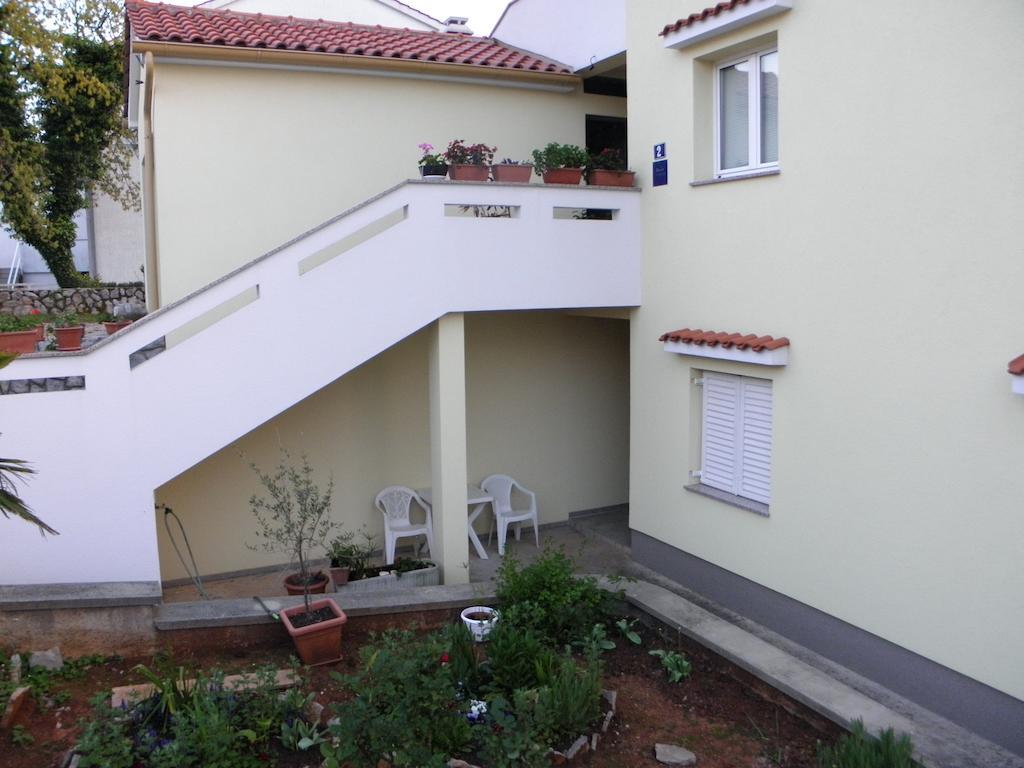 Apartments Njivice Bajcic Eksteriør billede