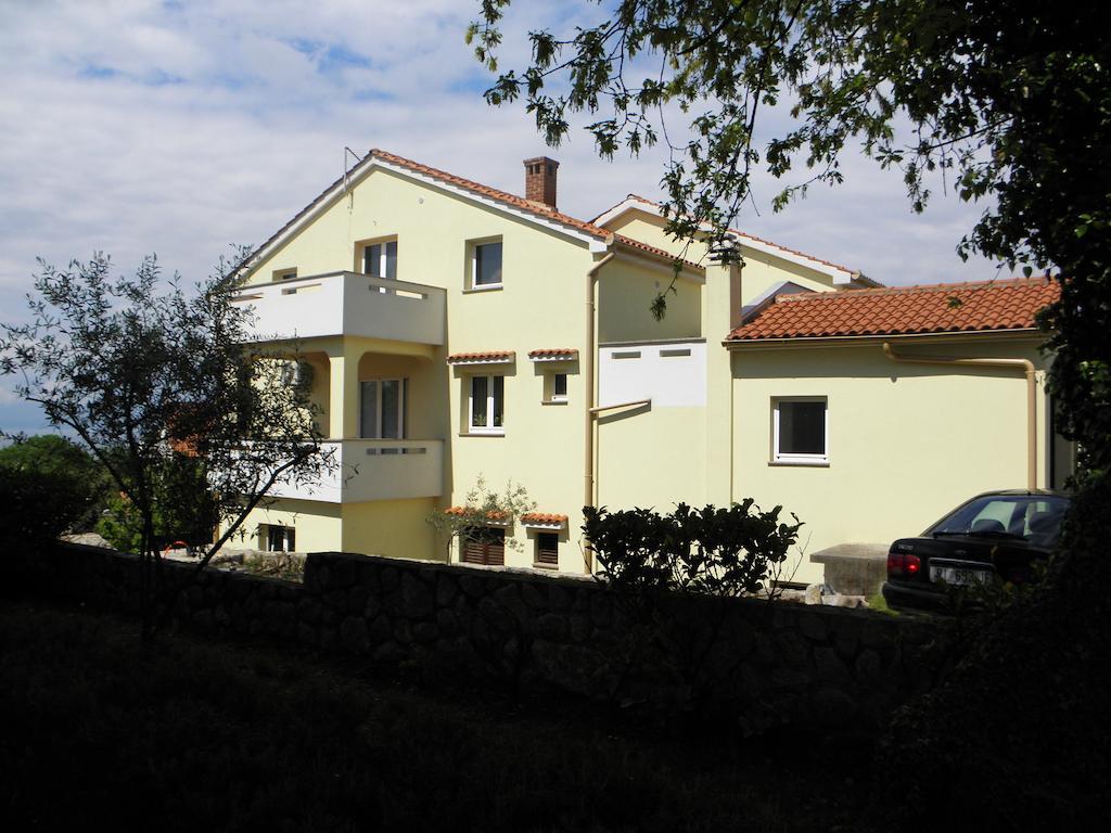 Apartments Njivice Bajcic Eksteriør billede