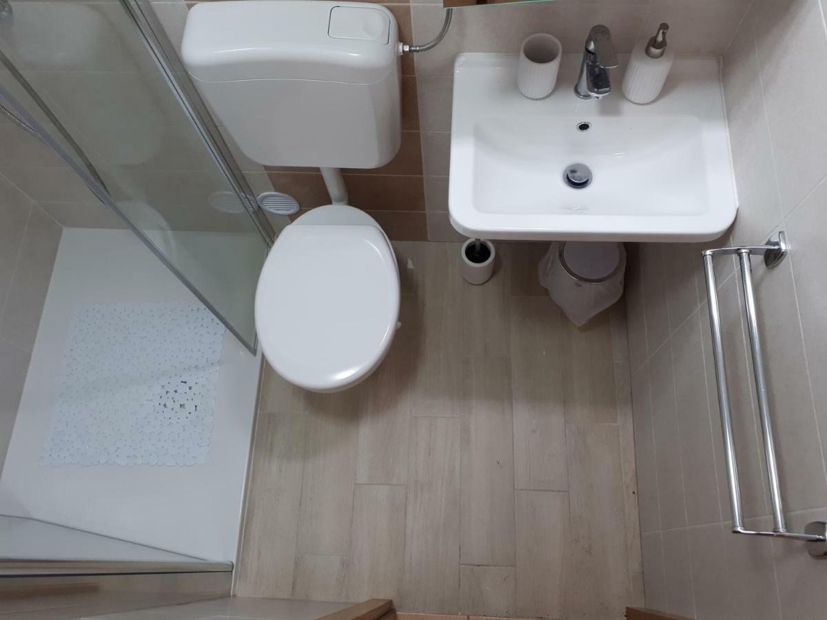 Apartments Njivice Bajcic Eksteriør billede